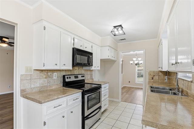 Building Photo - 1901 Wellington Dr