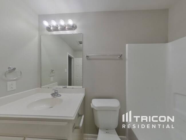 Building Photo - 28715 Nueces River Ct