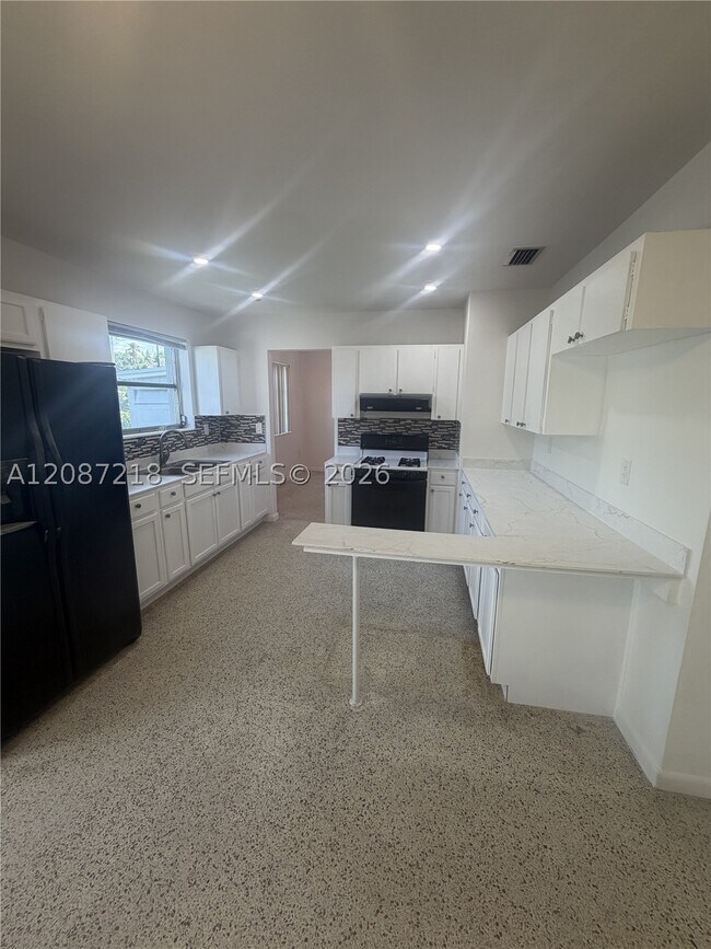 Building Photo - 9610 SW 58th St