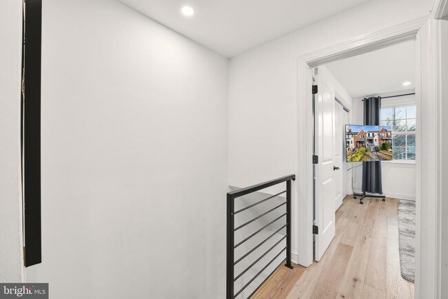 Building Photo - 5113 4th St NW