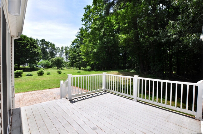 Building Photo - 64 Oak Ridge Dr