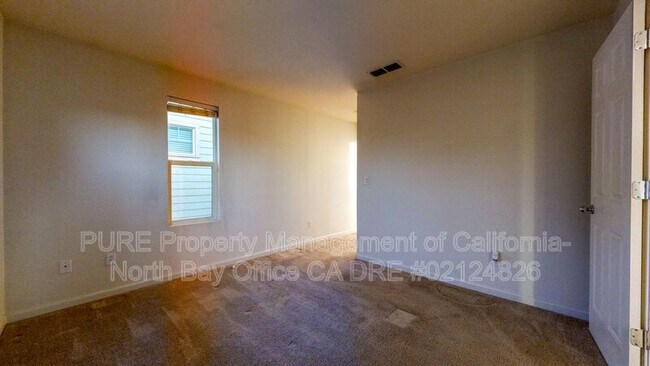 Building Photo - 2024 Northfield Dr