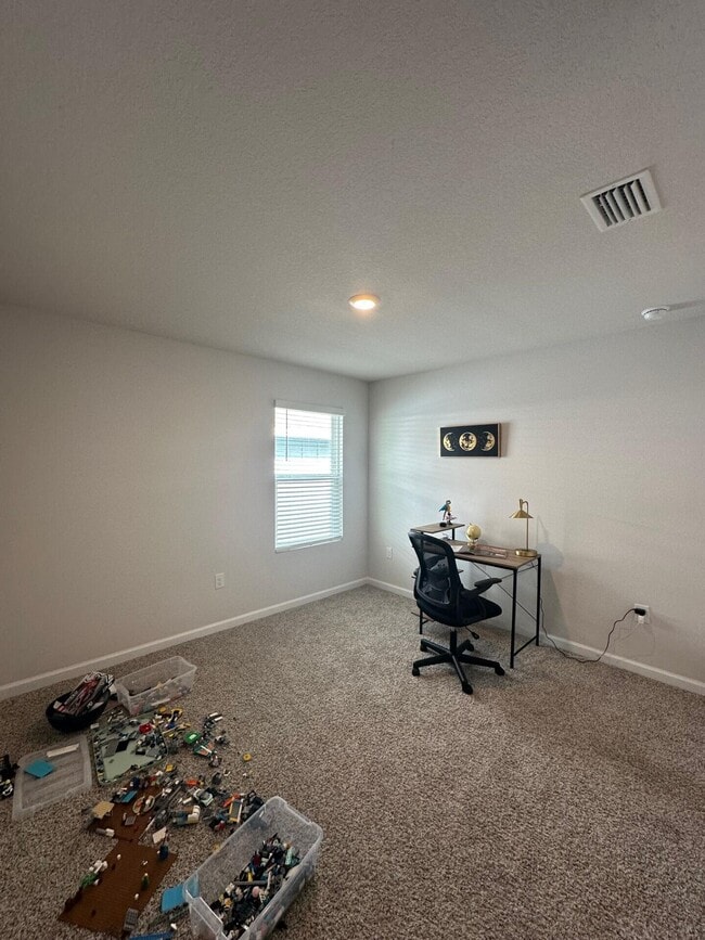 Building Photo - 8670 Pathstone Blvd