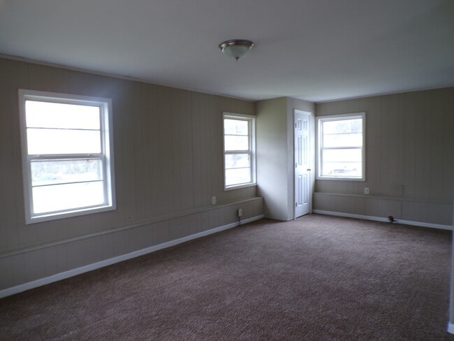 Building Photo - 7417 Belgium Ave