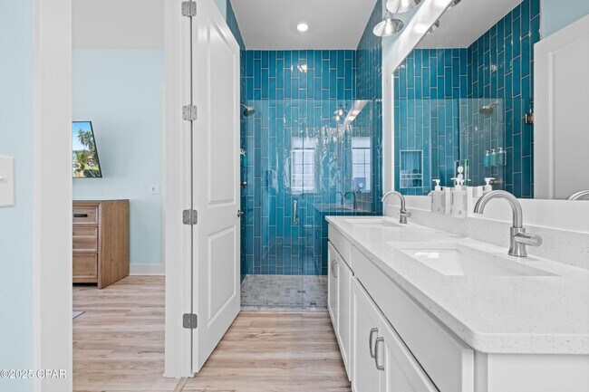 Building Photo - 135 Paradise Found Cir