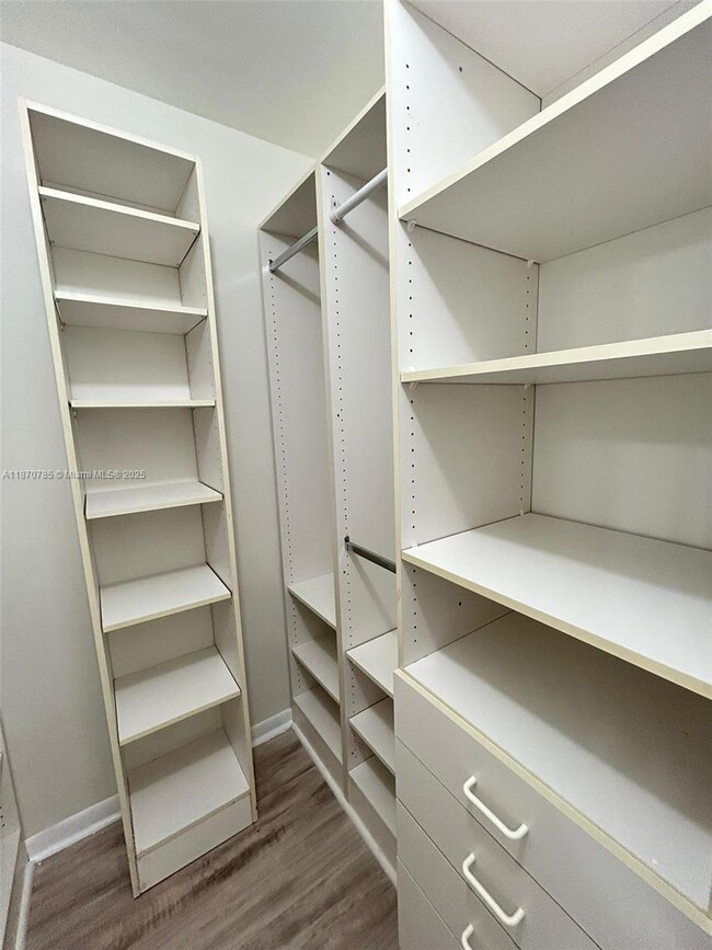 Building Photo - 11047 SW 154th Ct
