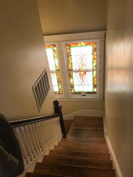 Building Photo - 3316 N Downer Ave