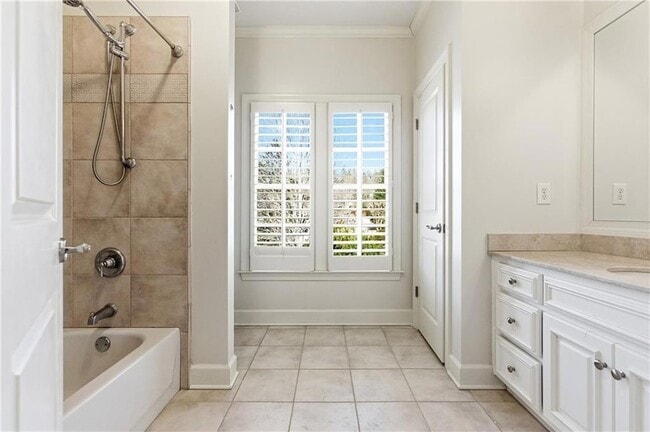 Building Photo - 6335 Howell Cobb Ct