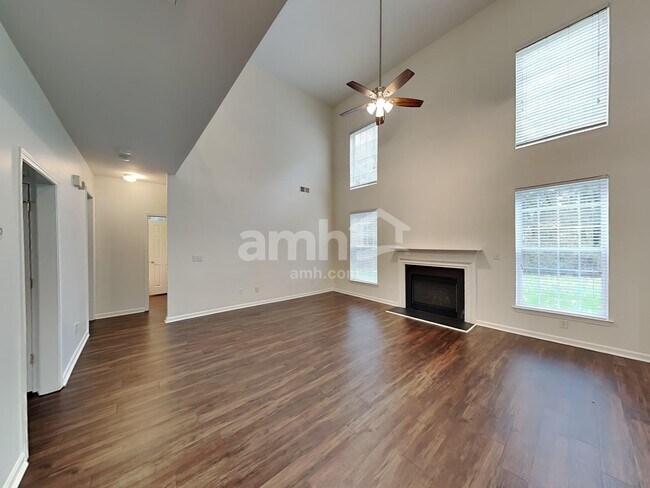 Building Photo - 16202 Grafham Cir