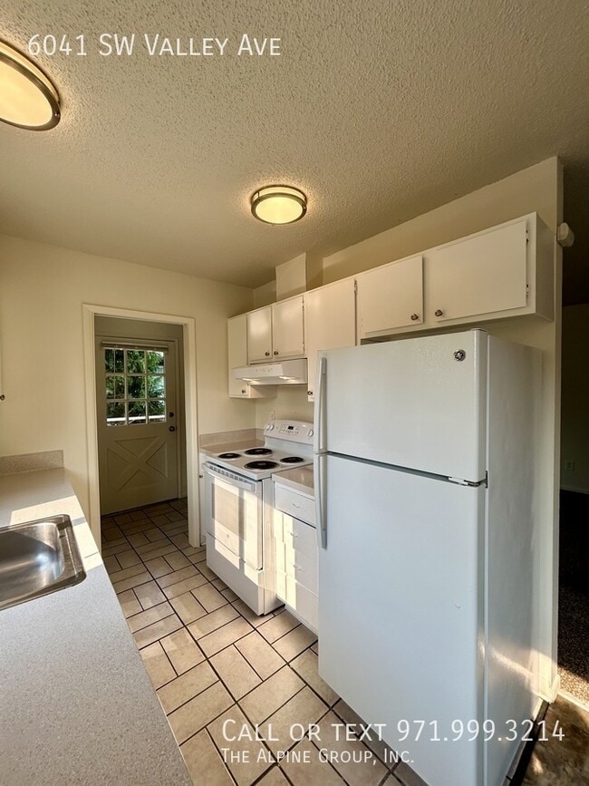 Building Photo - 6041 SW Valley Ave