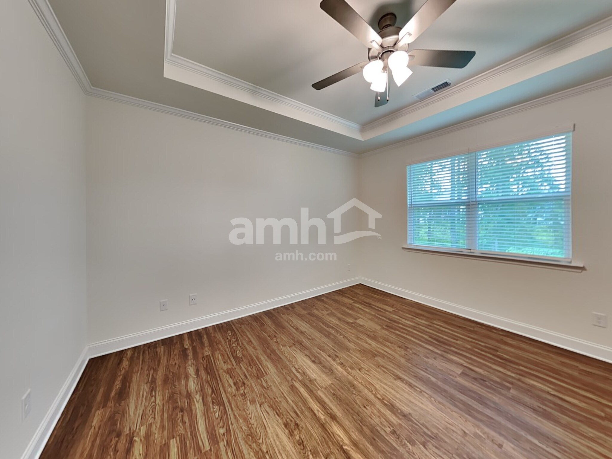 Building Photo - 5085 Hudson Vly Dr