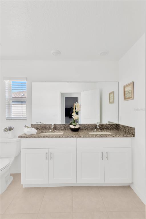 Building Photo - 6032 Shiner St