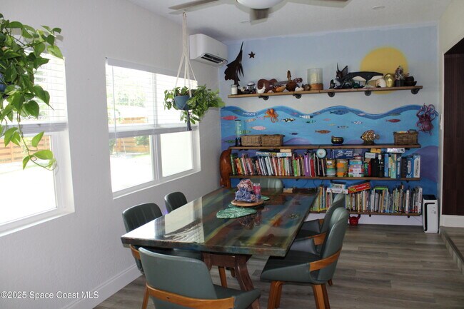 Building Photo - 415 N Shore Dr