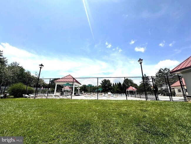 Building Photo - 18815 Sparkling Water Dr