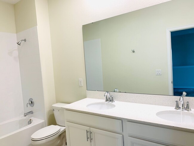 Building Photo - ChampionsGate Townhome for Rent
