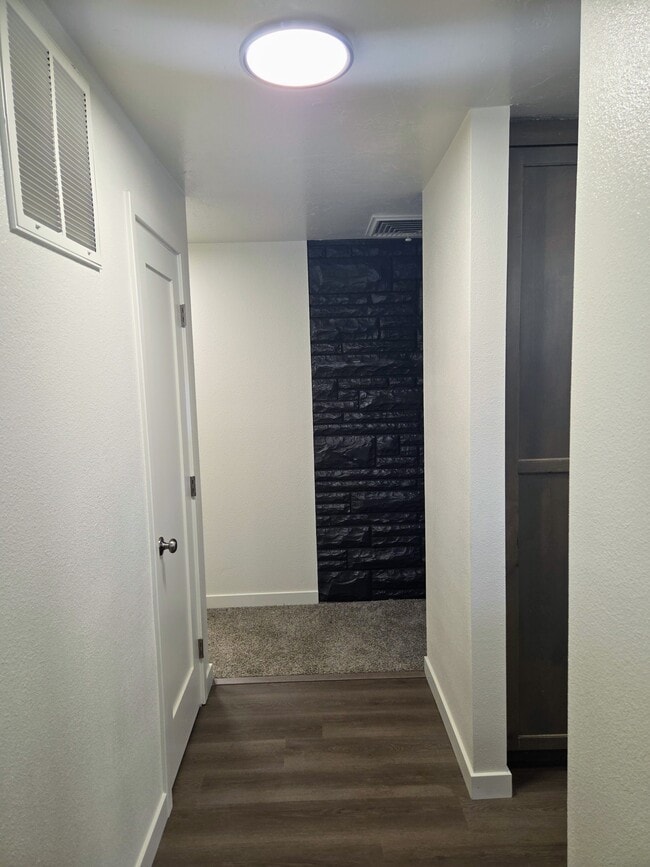 Building Photo - 2118 S Roosevelt St