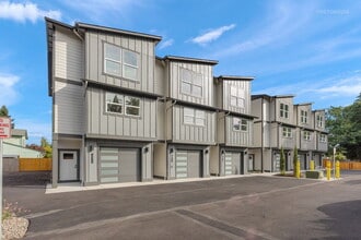 Building Photo - 4245 Verda Ln NE