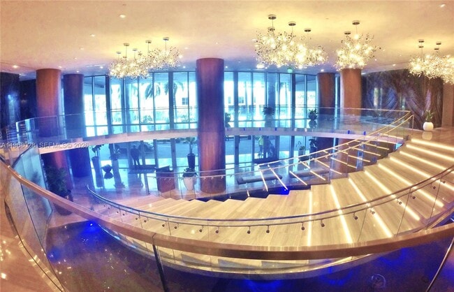 Building Photo - 488 NE 18th St