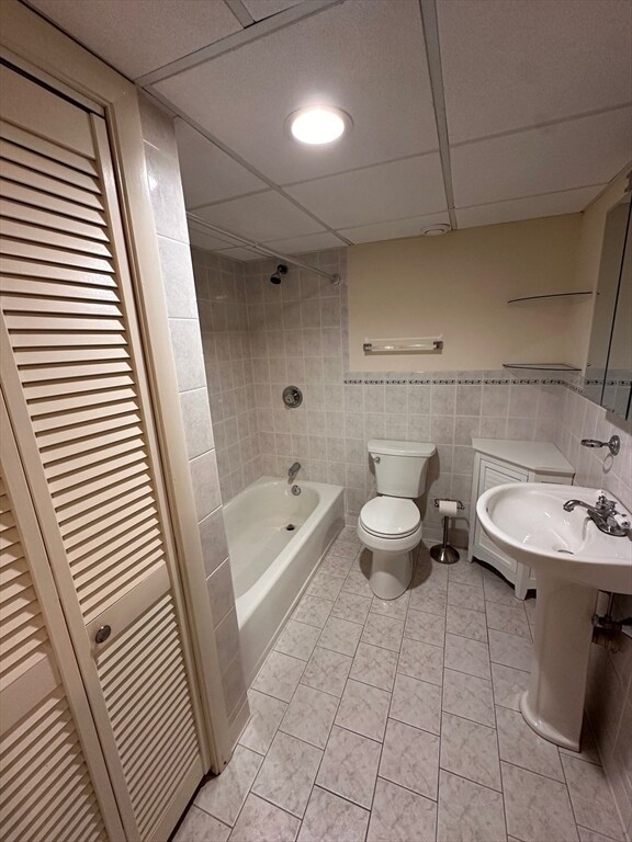 Building Photo - 55 Broadlawn Park