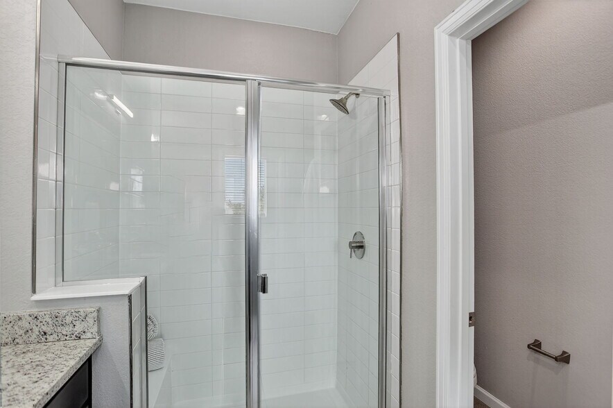 Master Bathroom - 5290 E 64th Ave