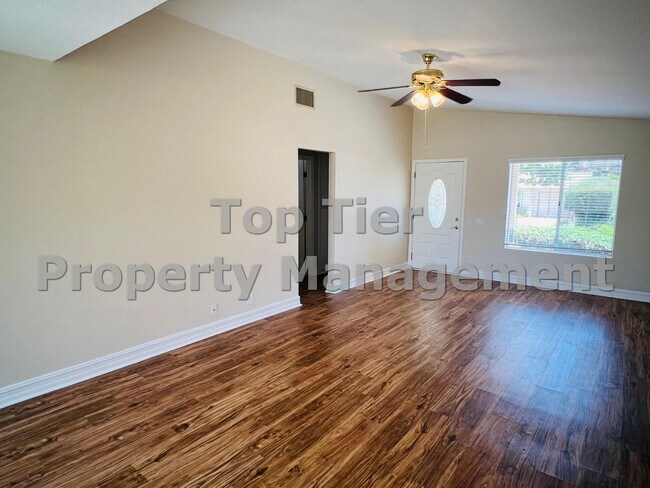 Building Photo - Charming 2-Bedroom Home with Large Yard and Modern Upgrades - Available Now!