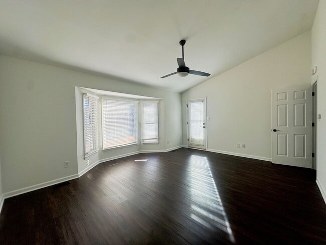 Building Photo - 224 Hanover Pl