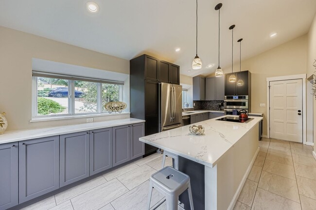 Building Photo - Private Retreat 4 BDR Near Baseline Reservoir