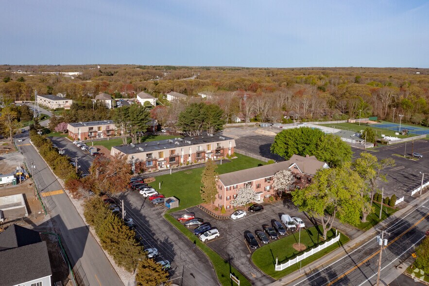 Kirkbrae Glen Apartments 200 Old River Rd Lincoln RI 02865