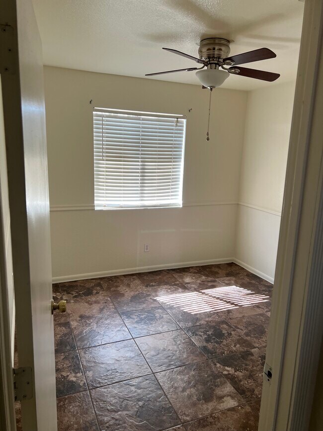 Building Photo - 4058 E Decatur St