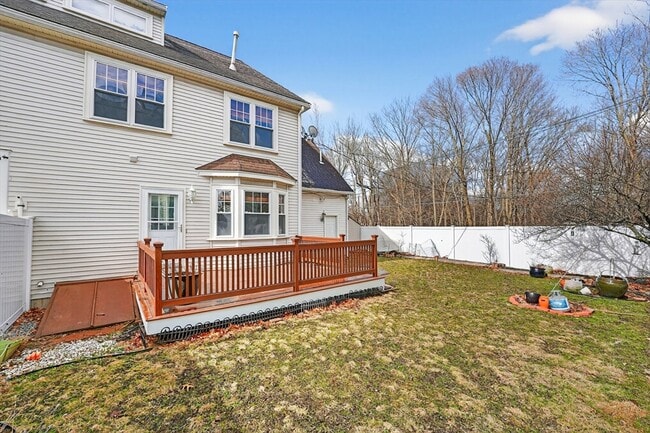 Building Photo - 6 Adams St