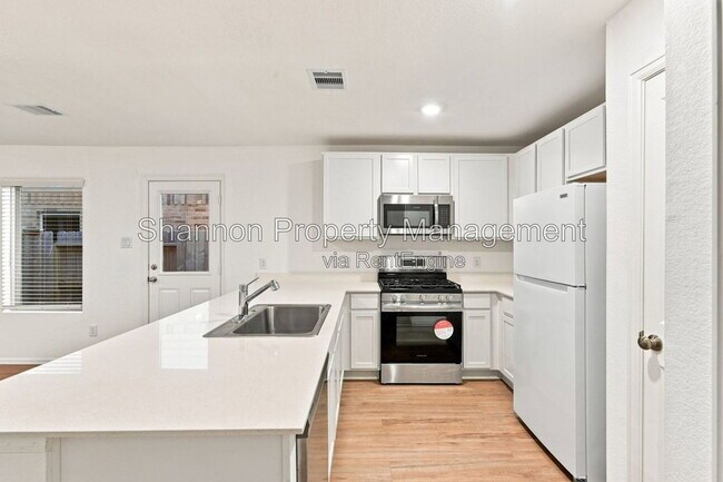 Building Photo - 7227 Gorrion Dr