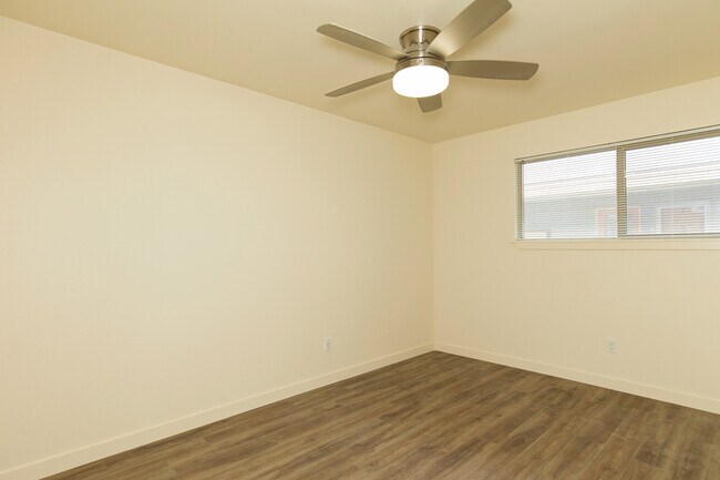 Building Photo - 2237 NW 59th-5