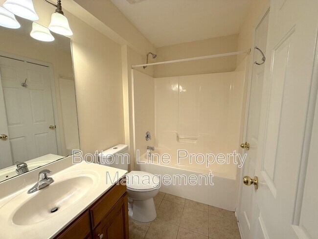 Building Photo - 13031 Bullock Greenway Blvd