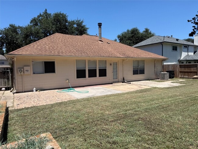 Building Photo - 9035 Waving Fields Dr