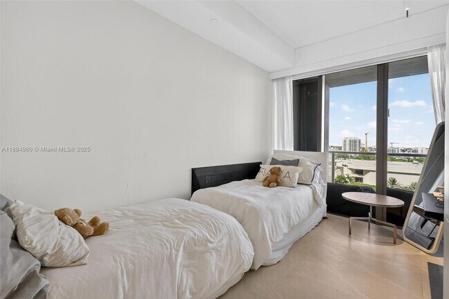 Building Photo - 9705 Collins Ave