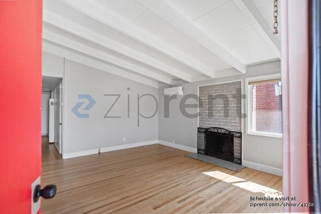 Building Photo - 3350 Pepper Tree Ln