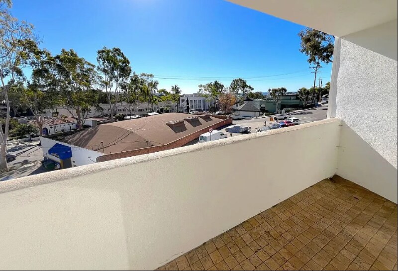 Building Photo - 100 Cliff Dr