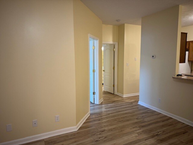 Building Photo - 9415 Magnolia Ridge Dr