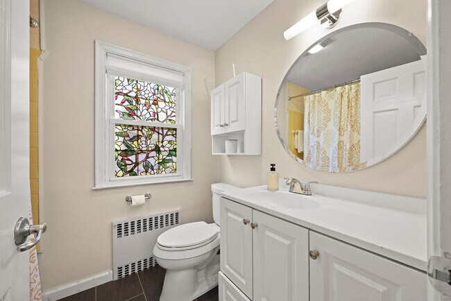 Building Photo - 15 Arapahoe Rd