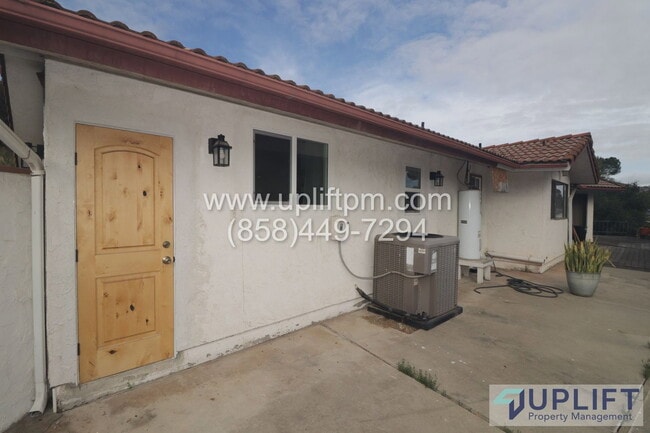 Building Photo - 766 S Grade Rd