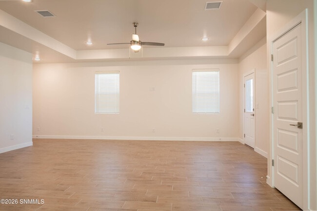 Building Photo - 7006 Sentinel Ave