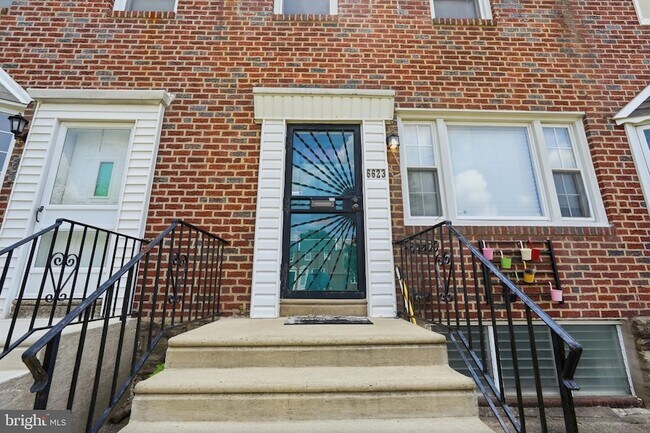 Building Photo - 6623 Tabor Ave