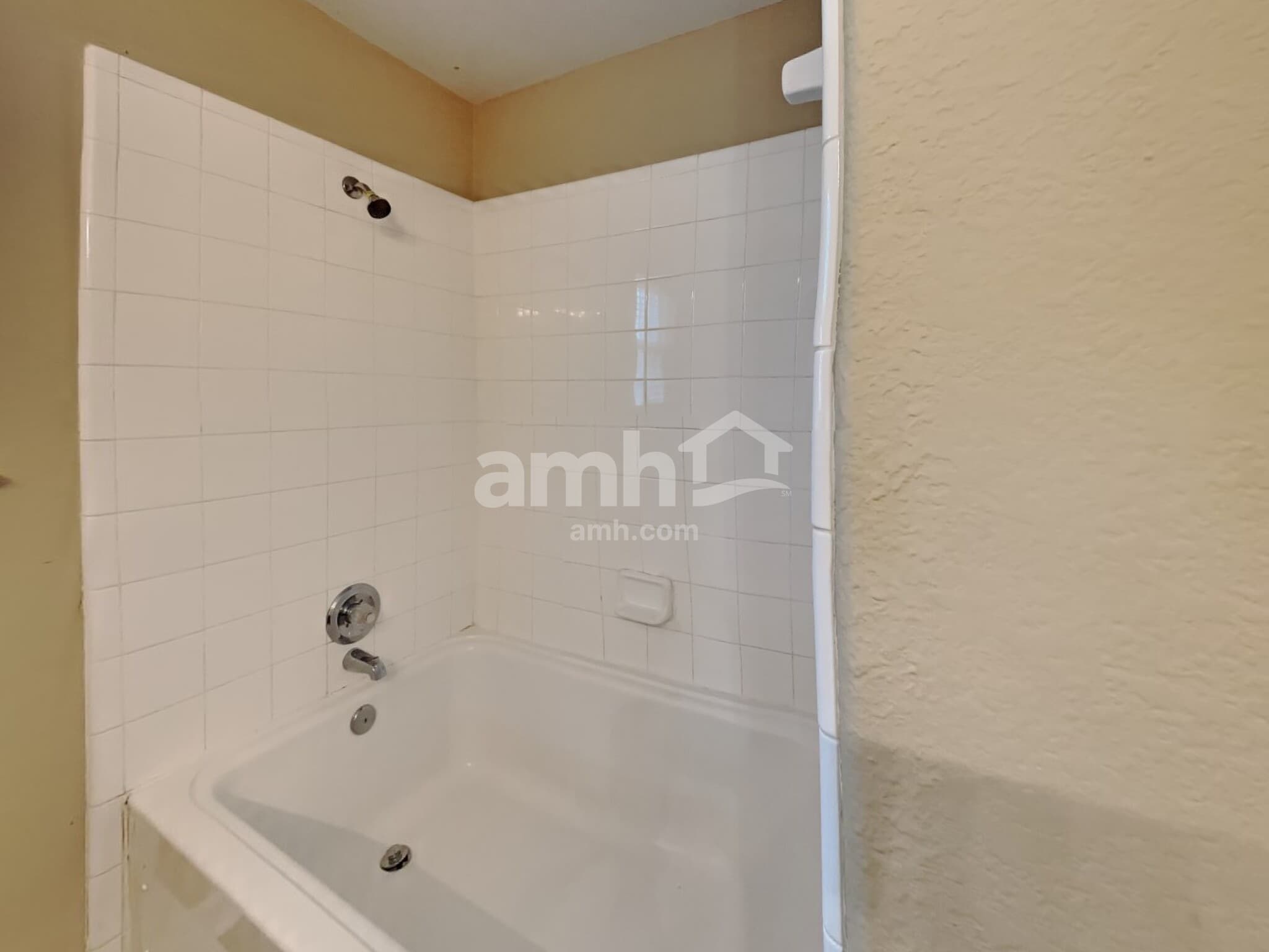 Building Photo - 6907 Oleander Grove Way