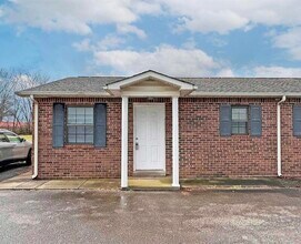 Building Photo - 404 -24 Thompsonville Lane