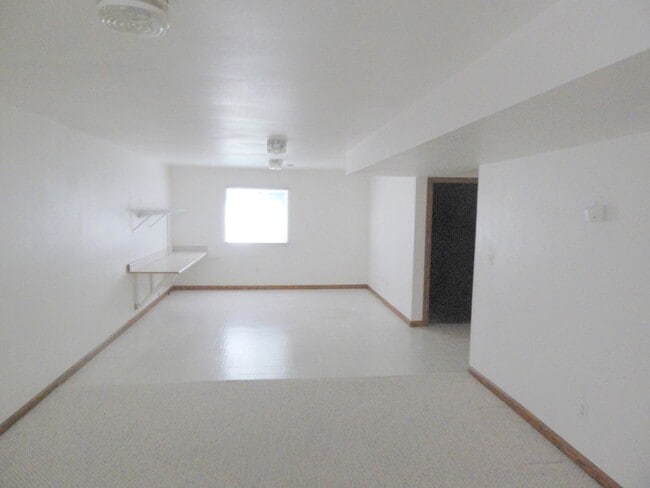 Building Photo - 718 Justice Dr