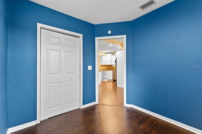 Building Photo - 4008 W Swann Ave