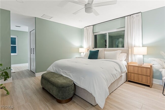 Building Photo - 2412 La Salle Ave