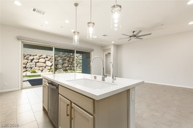 Building Photo - 2267 High Perch St