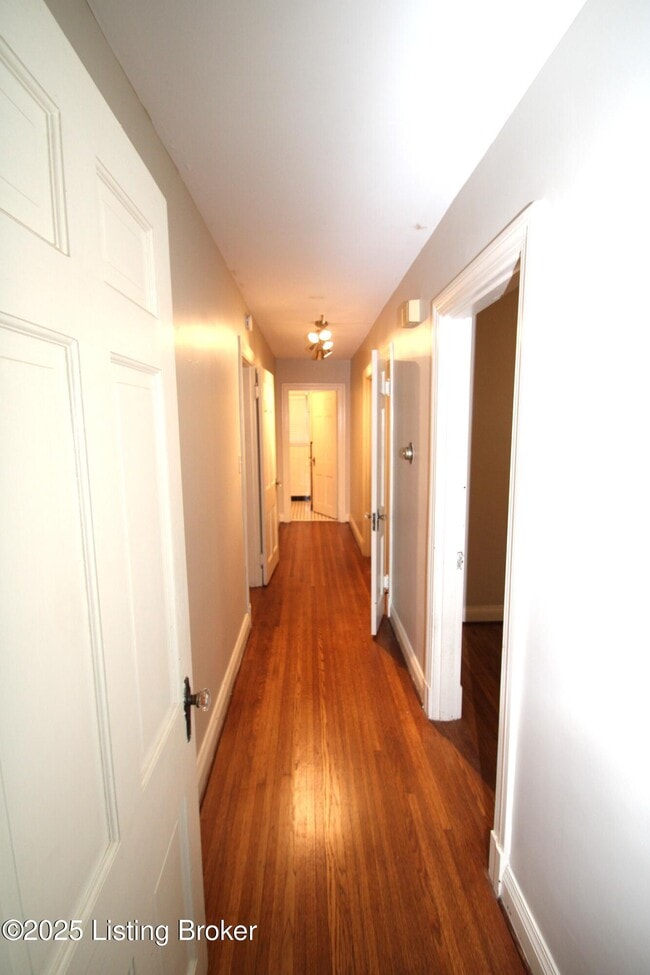 Building Photo - 514 Macon Ave
