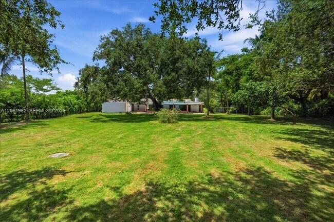 Building Photo - 12365 SW 60th Ct